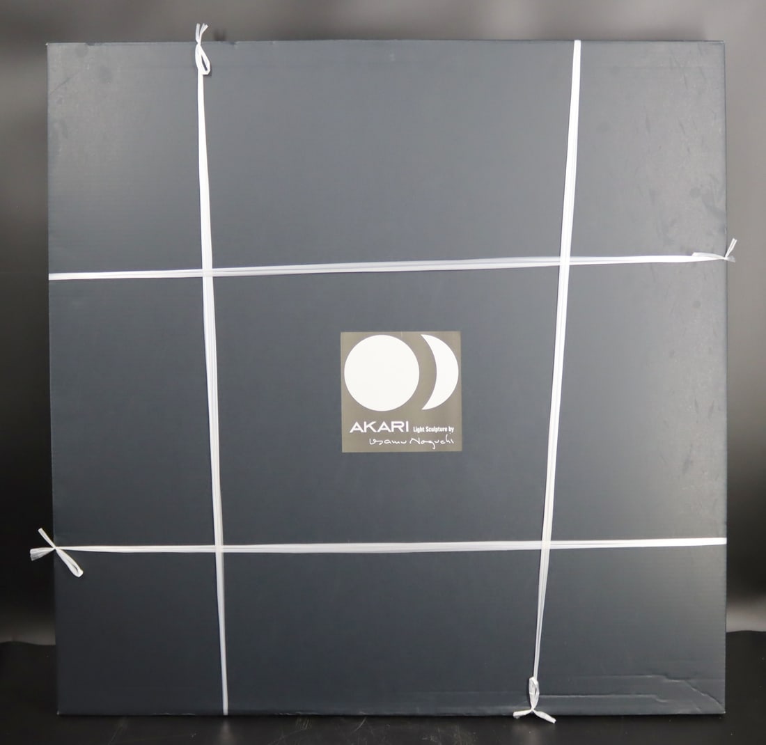 Isamu Noguchi AKARI 23N Light Sculpture / Floor (1 of 3)