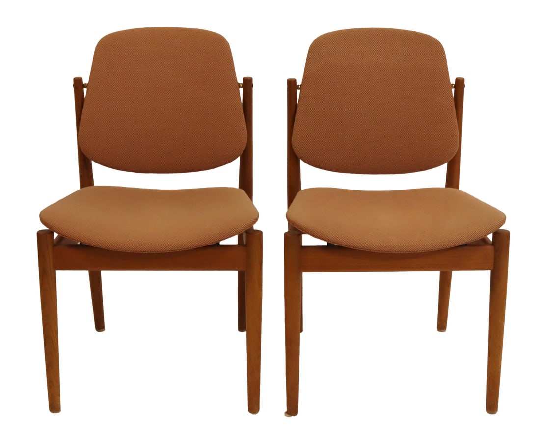 A Midcentury Pair Of John Stuart / F&F Chairs. (1 of 7)