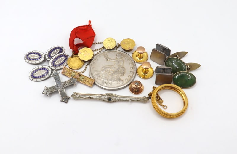 JEWELRY. Assorted Gold, Sterling, and Costume (1 of 17)