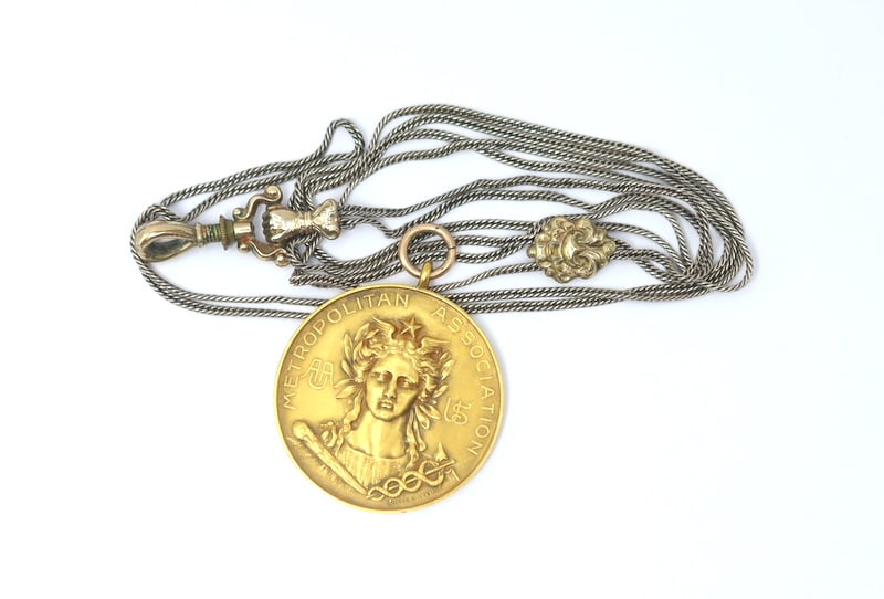 JEWELRY. 10kt Gold Medal and Slide Chain. (1 of 8)