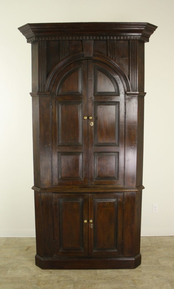 19th C English Faux painted Pine Corner Cupboard. (1 of 8)