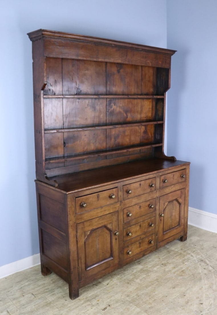 Welsh Country Oak Dresser, Original Hardware. (1 of 13)