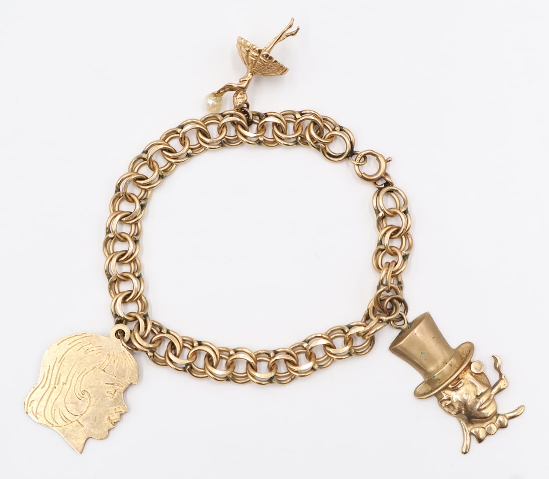 JEWELRY. 14kt Gold Charm Bracelet with (3) Charms. (1 of 7)