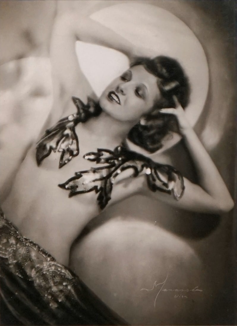 ATELIER MANASSE (AUSTRIAN, 1922-1938) . (1 of 5)