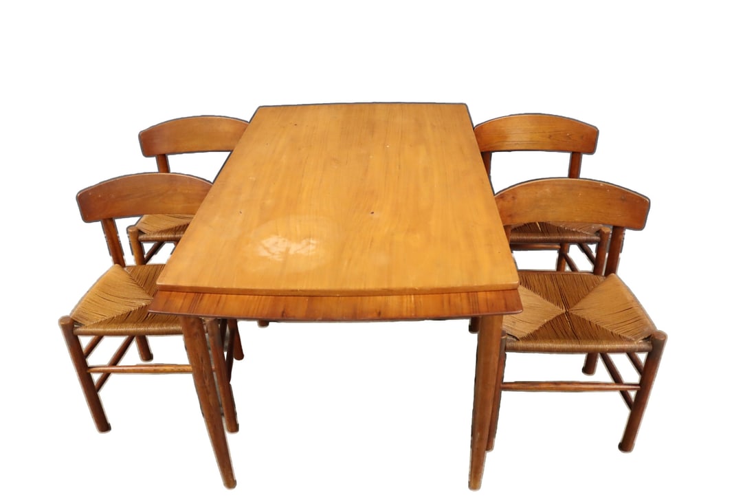 Midcentury Borg Morgensen Table & 4 Chairs. (1 of 9)