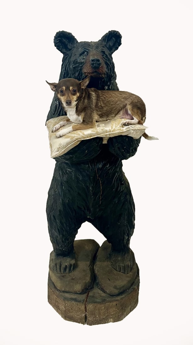 Adirondack Style Carved and Paint Decorated Bear. (1 of 9)