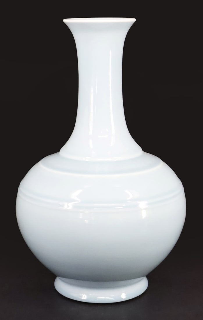 Signed Chinese Monochrome Blue Vase.: A footed Chinese vase displaying a sky blue monochrome glaze. Base bears a 6 character Kangxi mark. From a Brooklyn, NY estate. Dimensions: measures approx. 16.2" in height.
