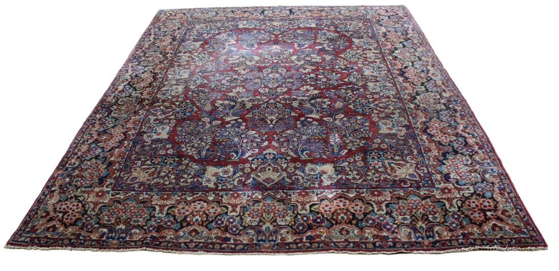 Vintage & Finely Hand Knotted Sarouk Style Carpet. (1 of 7)