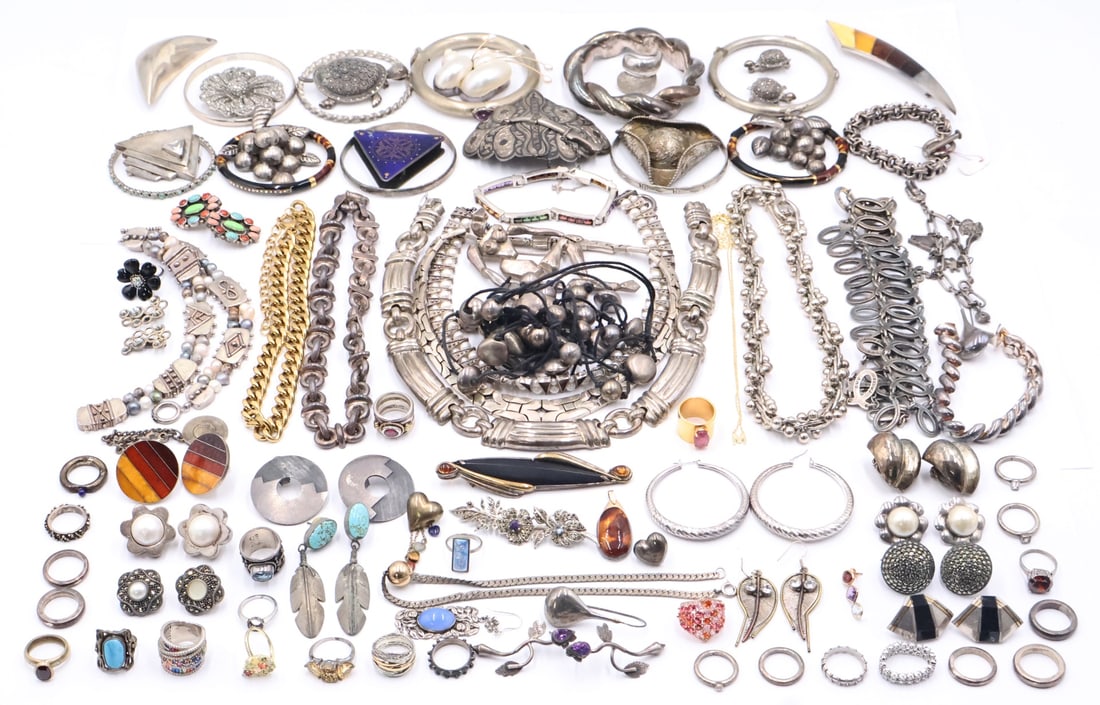 JEWELRY. Grouping of Sterling Jewelry. (1 of 20)