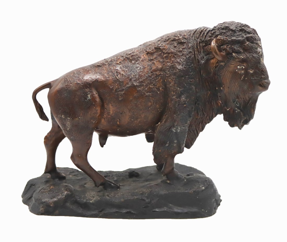 BERGE Signed Bronze Bison Sculpture. (1 of 10)