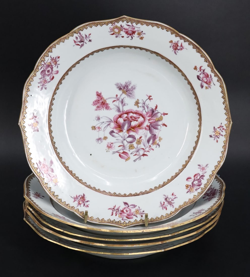 (5) Chinese Export Famille Rose Dishes.: A set of five 18th century? footed dishes displaying a gilt ruyi pattern and flowers. Apparently unmarked. From a Queens, NY estate. Dimensions: all dishes measure approx. 9" in diameter.