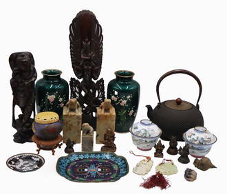 Collection of Chinese and Asian Objects. (1 of 14)
