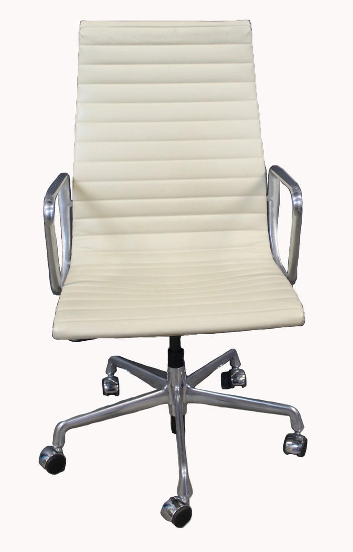 CHARLES & RAY EAMES Alluminium Group White (1 of 7)