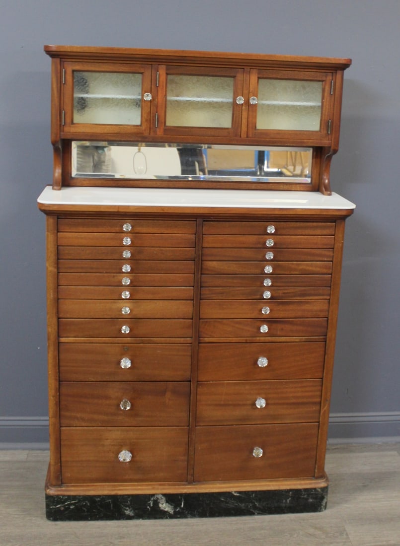 American Cabinet Co. Dental Cabinet. (1 of 6)