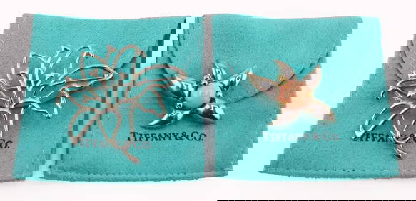 JEWELRY. (2) Tiffany Floral and Starfish Brooches. (1 of 9)