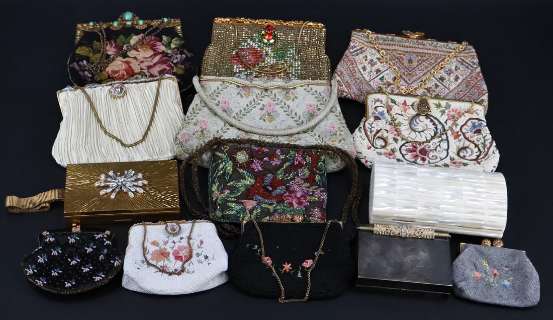 COUTURE. (14) Vintage Handbags and Coin Purses. (1 of 13)