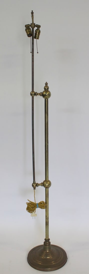 Victorian Brass Extending Floor Lamp. (1 of 4)