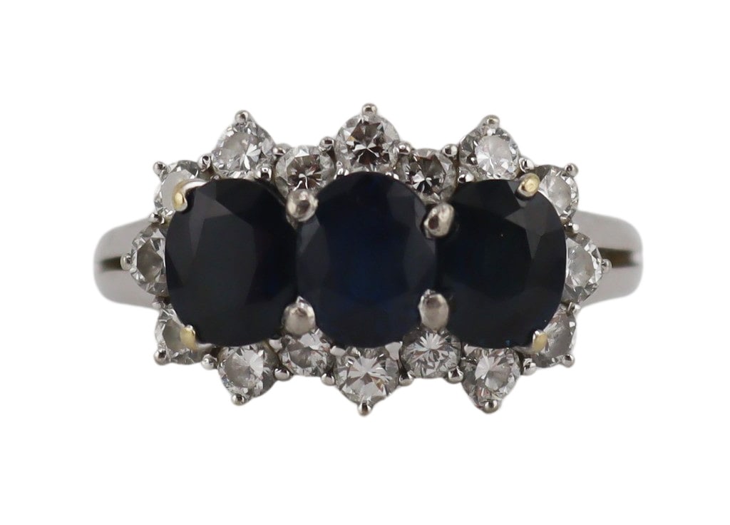 JEWELRY. 18kt Gold, Sapphire and Diamond Ring. (1 of 10)