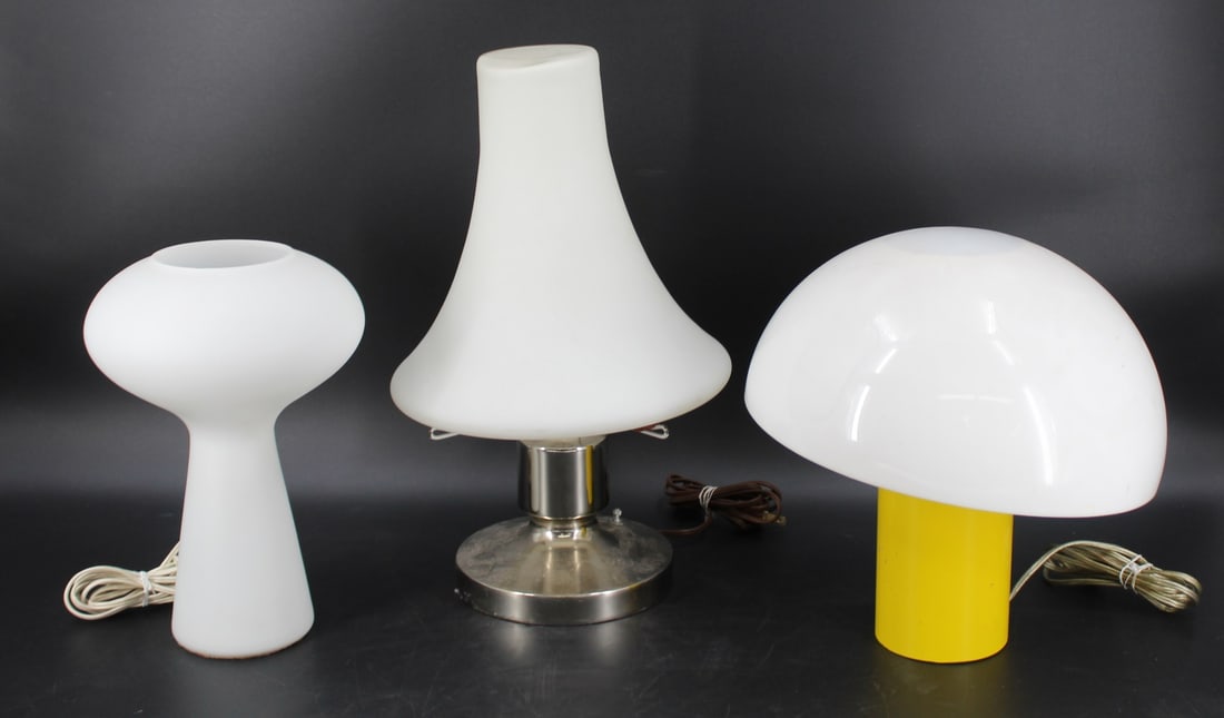Lot Of 3 Assorted Midcentury Lamps. (1 of 5)