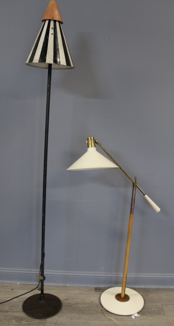 2 Midcentury Lightolier Floor Lamps. (1 of 5)