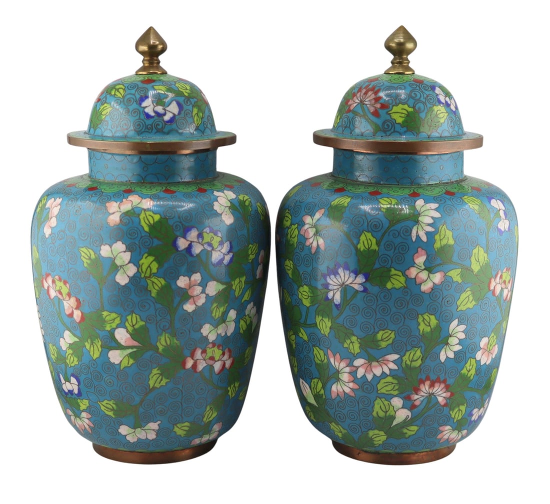 Pair of Chinese Cloisonne Floral Lidded Urns. (1 of 10)