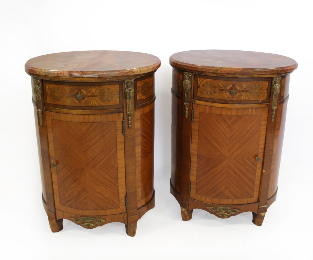 A Fine Vintage Pair of Oval Marbletop Side: Tables. From a Larchmont, NY estate. - Dimensions: 25" h x 19" w x 16" d.