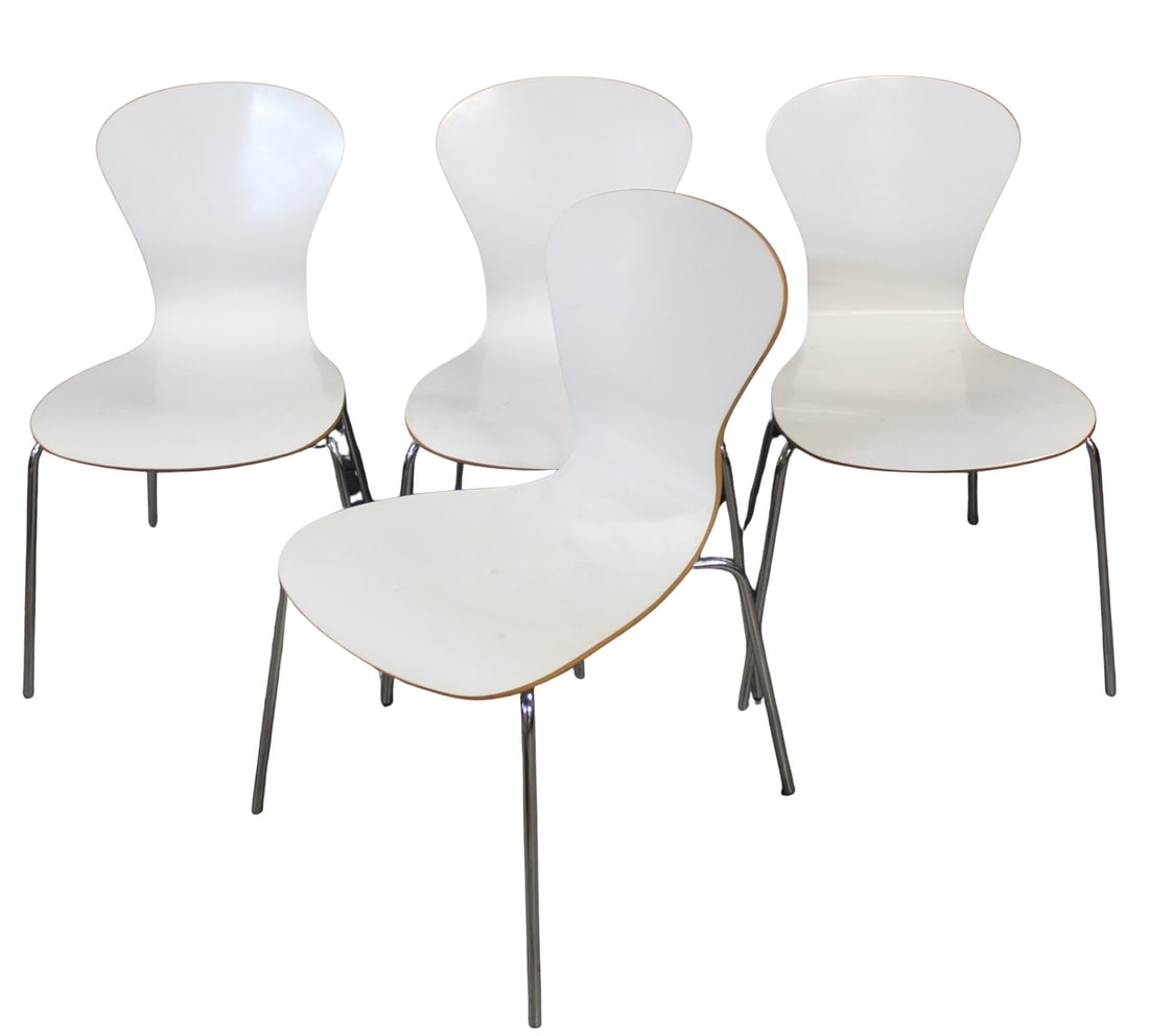 Knoll Set of 4 Laminate Stacking Chairs. (1 of 4)