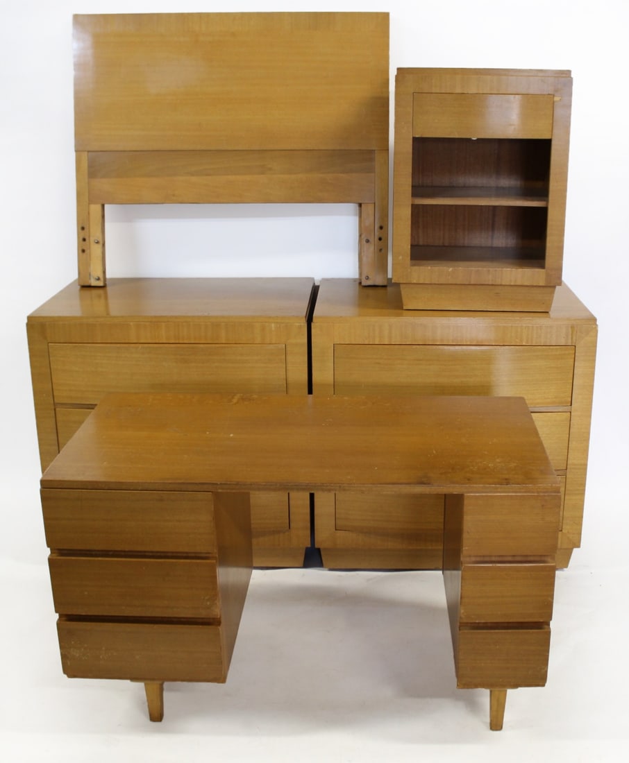 Midcentury RWAY Partial Bedroom Set. (1 of 11)