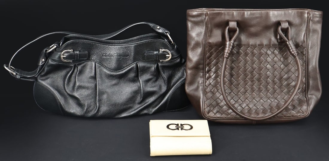 COUTURE. Handbag and Wallet Group Inc. Bottega. (1 of 10)