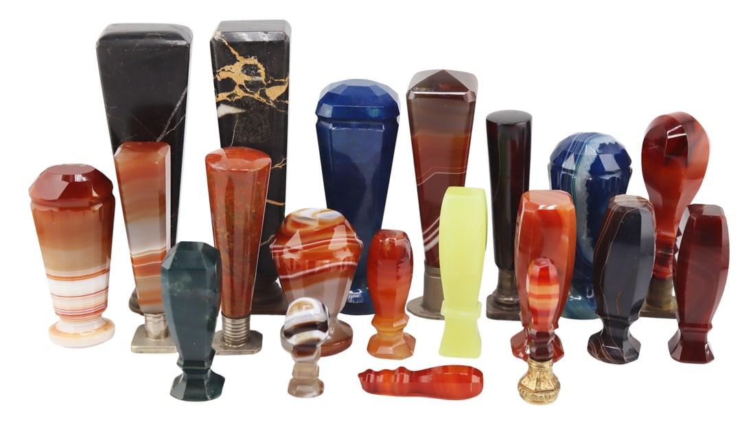 (20) Assorted Banded Agate and Stone Seal Stamps. (1 of 11)