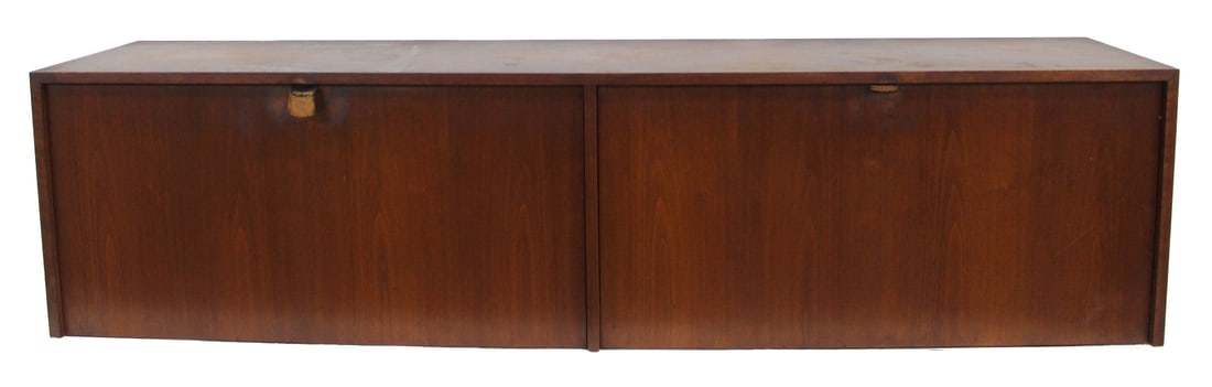 FLORENCE KNOLL Midcentury Wall Hanging Cabinet. (1 of 12)