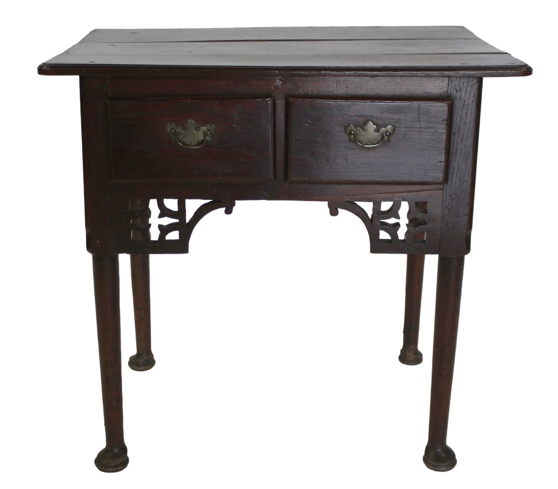 Queen Anne Oak Low Boy. (1 of 6)