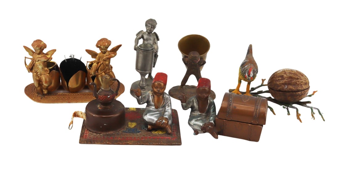 (6) Unusual Metal Sewing Accessories. (1 of 12)