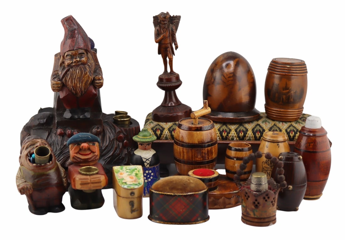 Collection of Carved Wood and Mauchline Ware. (1 of 16)