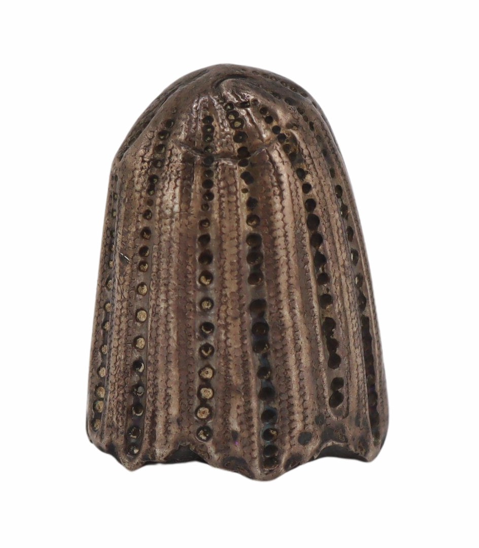 SILVER. Louis Antoine Taillepied French Silver: Thimble. 18th century French silver striated thimble, by Louis Antoine Taillepied (1750-1756). Illustrated in "Antique and Unusual Thimbles", page 56. Total approx. weight of the thimble is