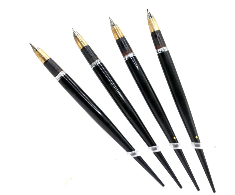 (4) Sheaffer 121SKD Desk Fountain Pens.: (4) assorted Sheaffer 121SKD white dot desk model fountain pens. Each pen is fitted with a masked 14kt gold triumph point. From a Westchester, NY estate. Dimensions: pens measure approx. 6 3/4" i