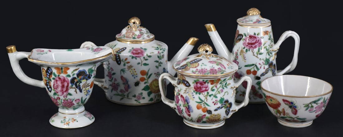 Chinese Famille Rose Porcelain Tea Set.