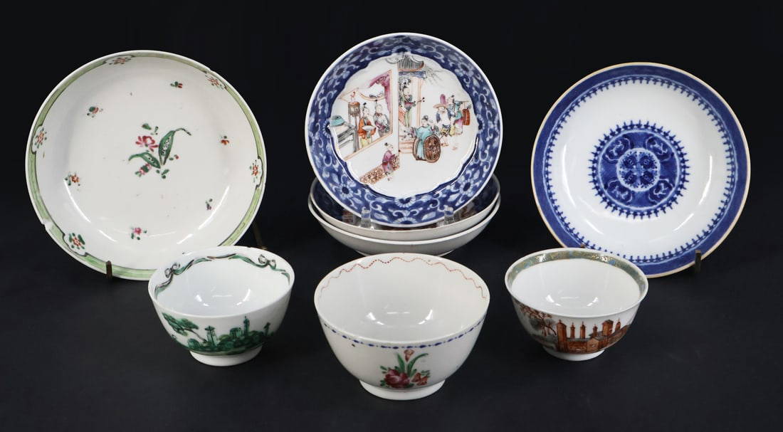 Collection of Chinese Export Teacups & Saucers.