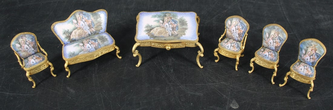Set of Miniature Enameled Furniture 6 Pieces (1 of 9)