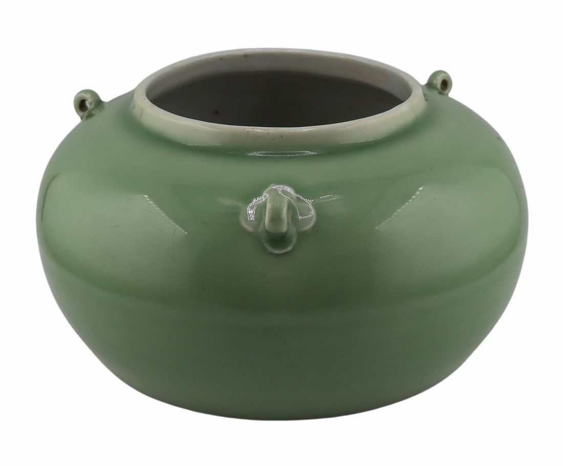 Ex-Vallin Galleries Yung Cheng Celadon Jar. (1 of 9)