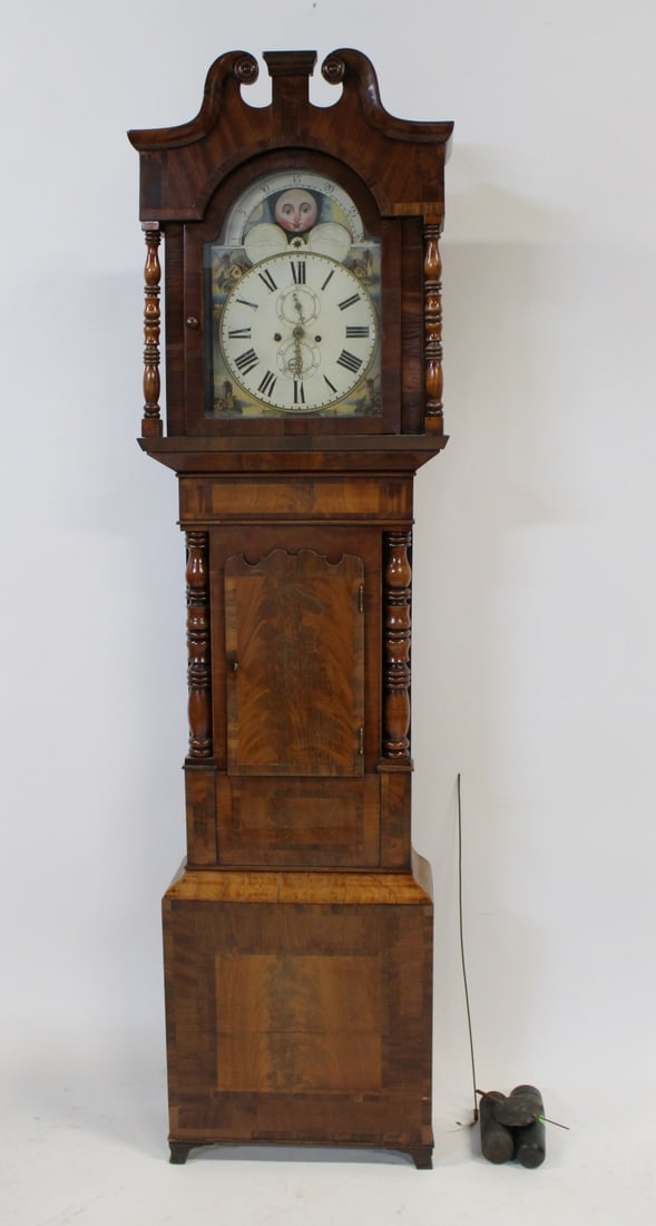 Antique Mahogany Grandfather Clock. (1 of 11)
