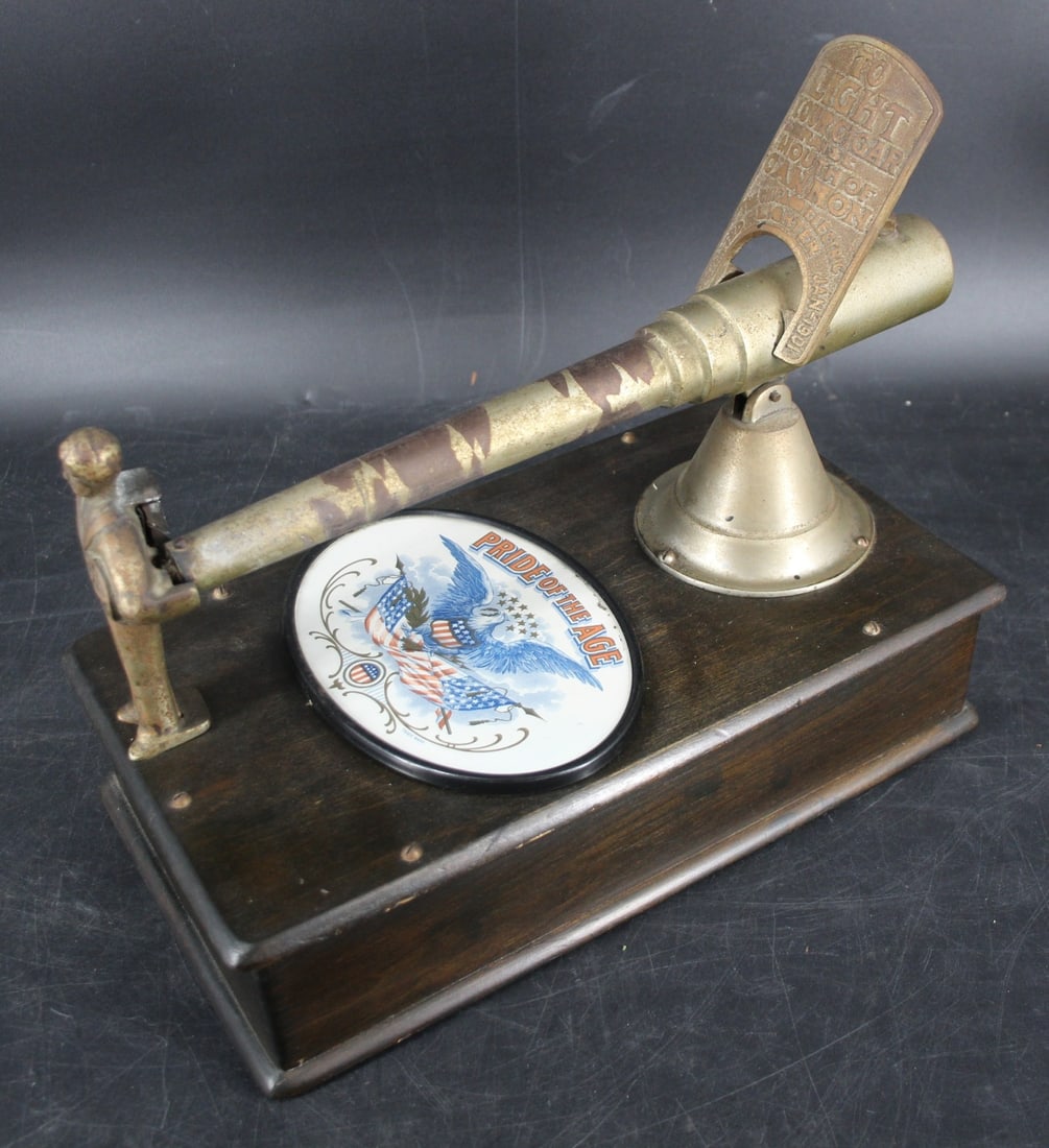 Store Counter Cigar Lighter Pride of the Age (1 of 10)