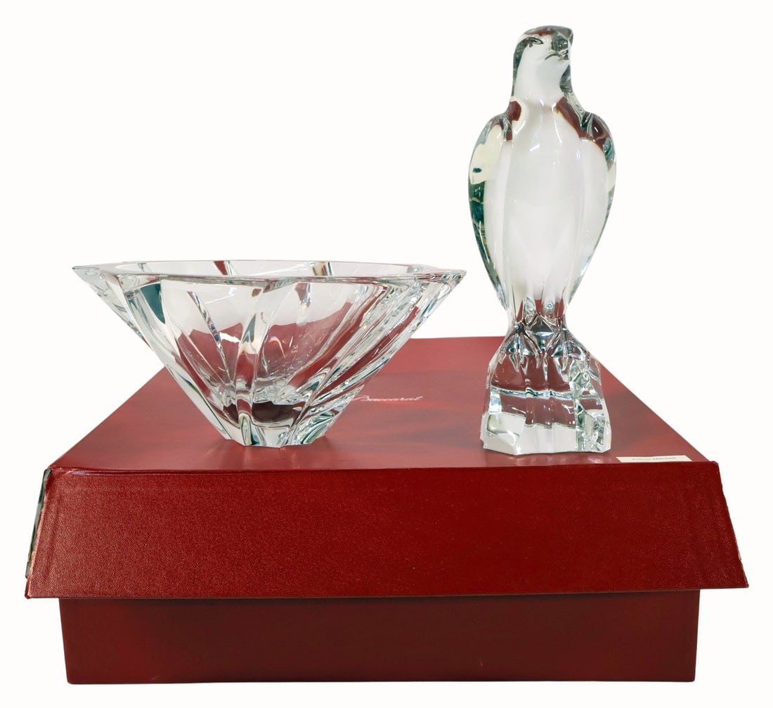 BACCARAT. Presentation Bowl & Eagle.: Bowl inscribed with Music Award from 2006 and eagle is signed. From a Westchester, NY collection. - Dimensions: Eagle 9.5"