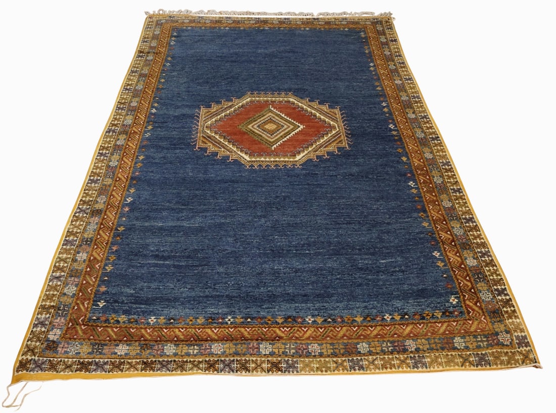 Vintage And Finely Hand Knotted Roomsize Carpet.: Good large size, great pattern and vibrant bright colors. From a Greenwich CT estate. - Dimensions: 13ft 3" x 8ft 4"