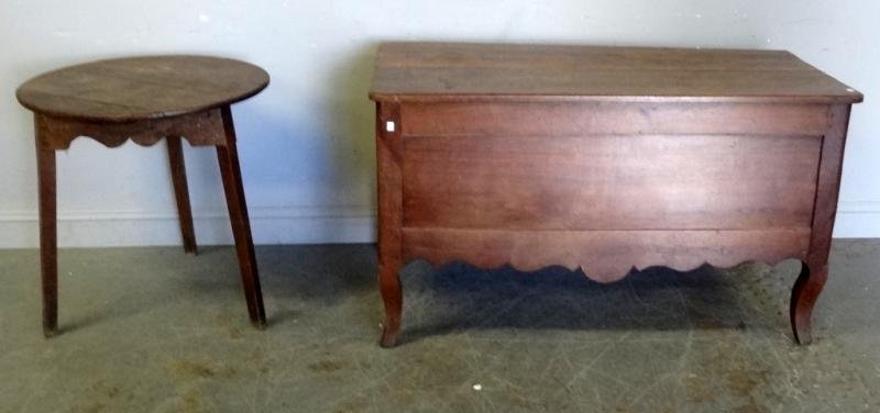 Antique English Oak Furniture Lot.: Includes a blanket chest with snipe hinges, and a cricket table. From an Englewood, NJ estate. Dimensions: Chest - 50.75" w x 23.875" d x 29.675" h; Table - 27.5" w x 25.375" d x 27.75" h. Condition: 