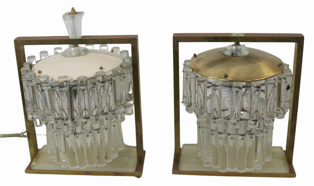 2 Large Vintage Table Lamps with Glass Drops. (1 of 10)