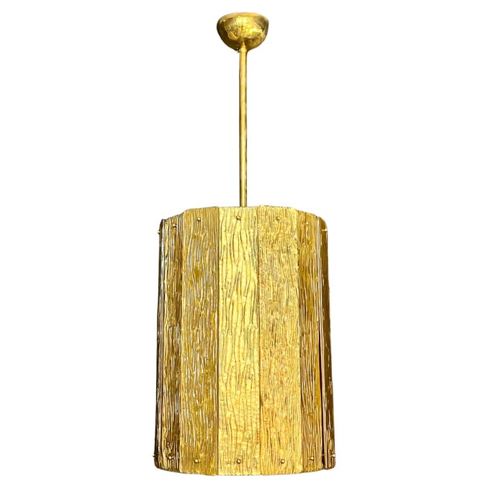 Bespoke Modern Art Deco Italian Gold Murano Glass: Chandelier. Unique contemporary Italian Art Deco design round pendant chandelier, entirely handcrafted. This light fixture is composed of a handmade brass structure supporting gold textured