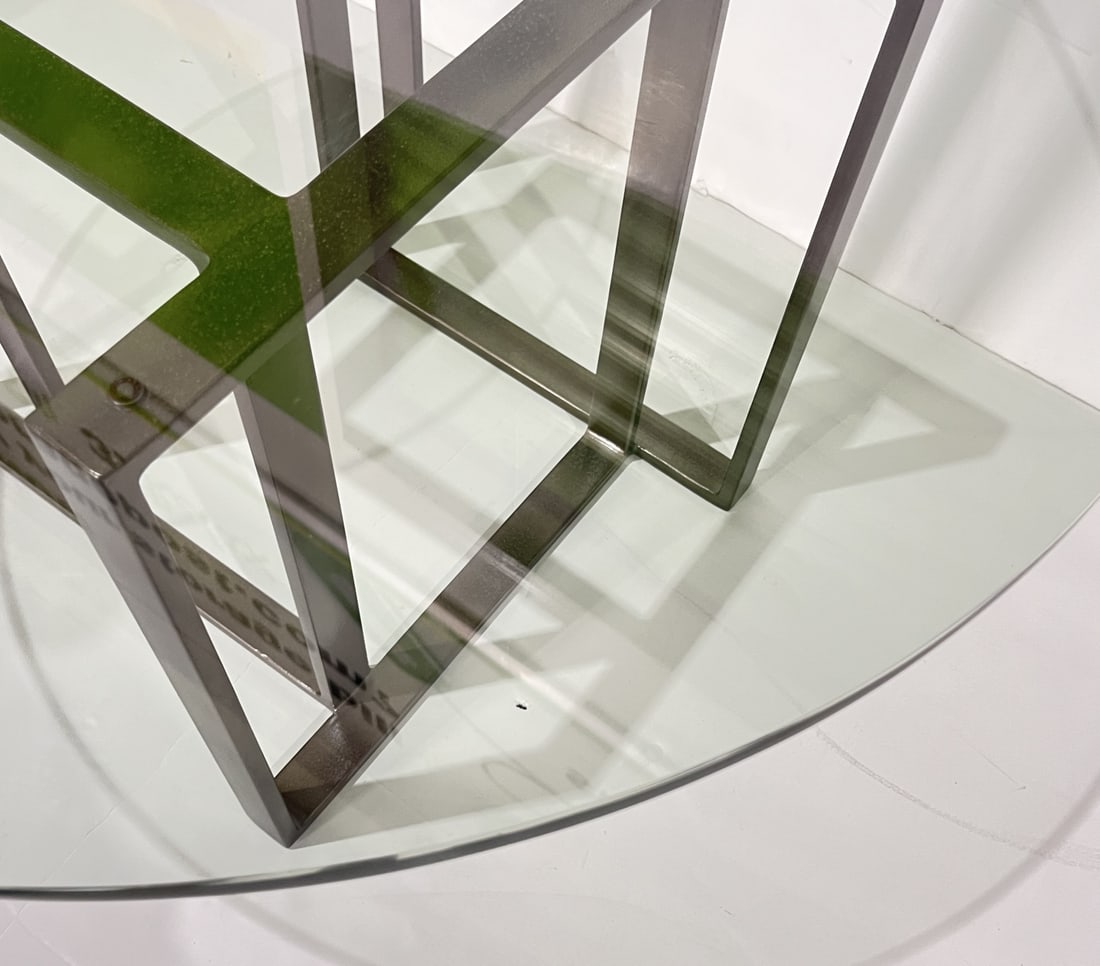 Modern Round Glass Top Table. - 3