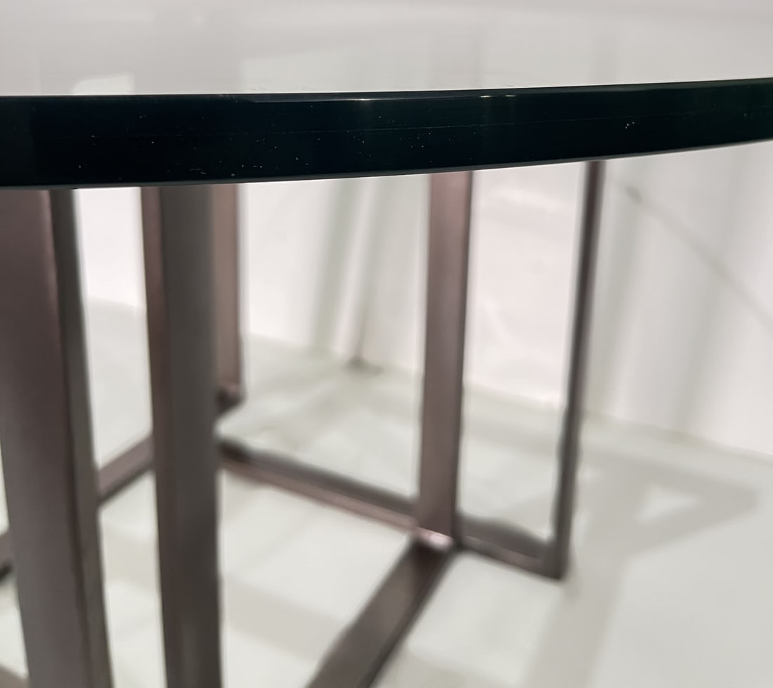 Modern Round Glass Top Table. - 4