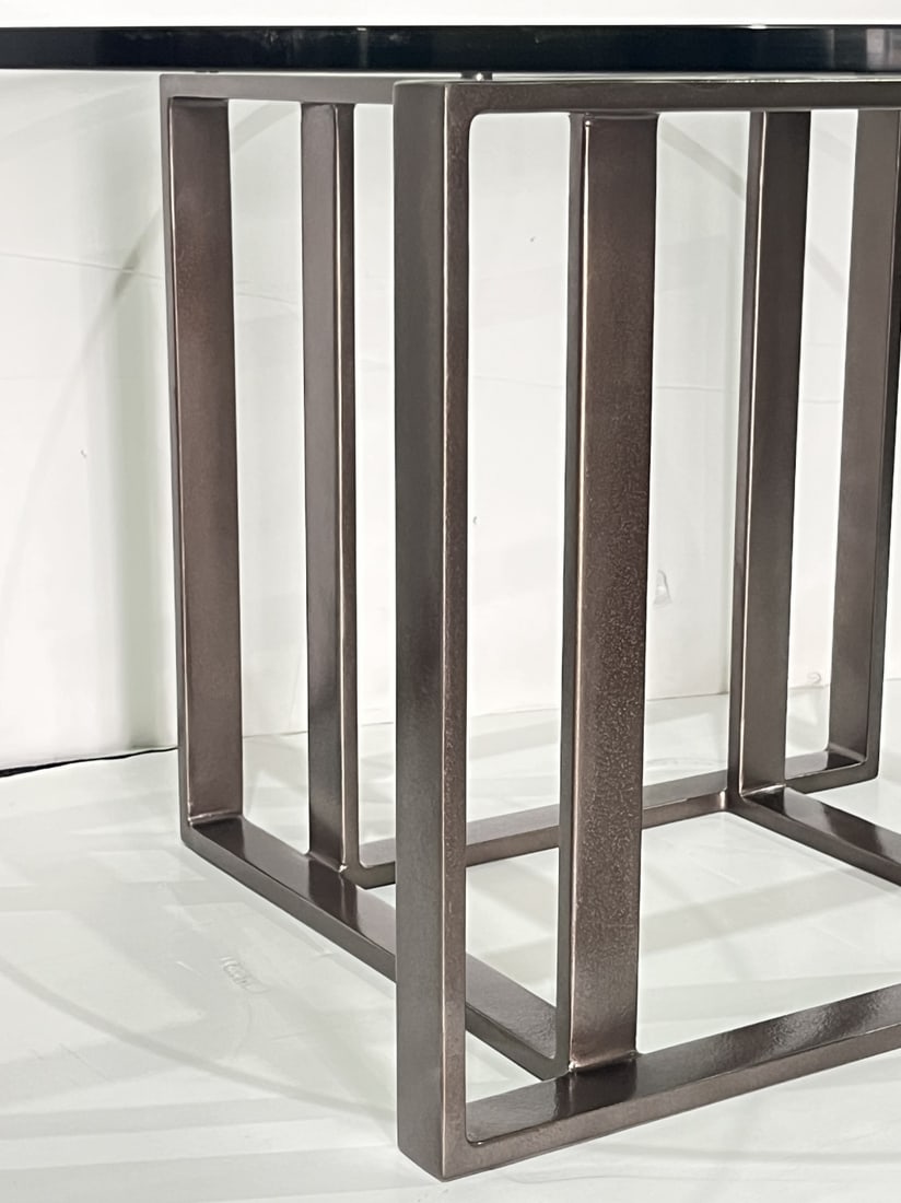 Modern Round Glass Top Table. - 5